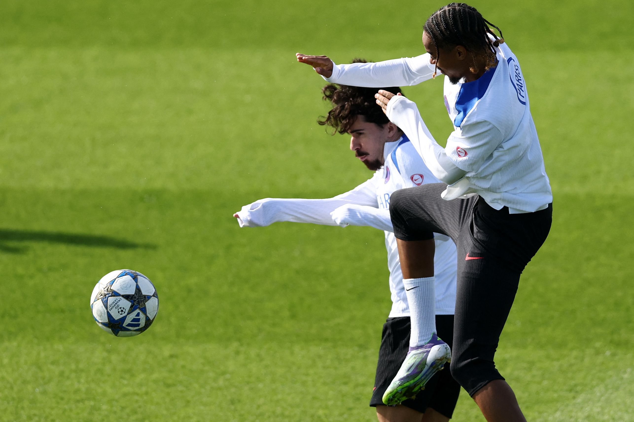 巴黎圣日耳曼发布备战花絮；国际比赛日复出首秀；荷甲任务艰巨；细节决定成败的简单介绍-英雄联盟lol竞猜