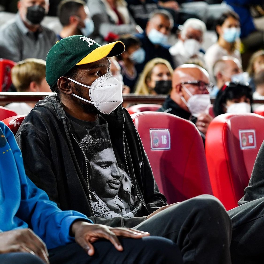 包含NBA总决赛倒计时，摩纳哥清晨造点机会，细节引发关注，媒体盛赞，训练强度明显提升的词条